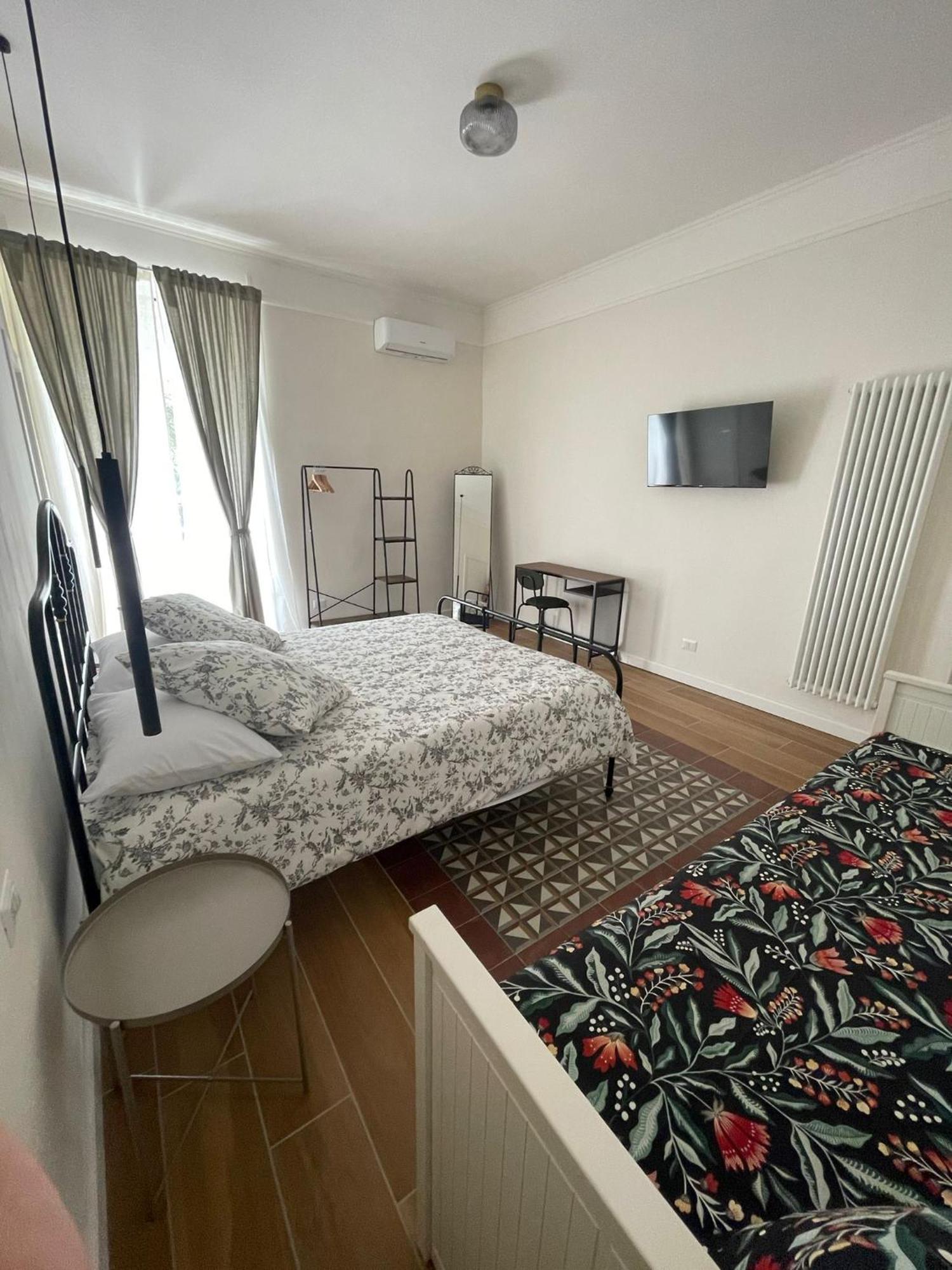 Casa Duchesca Bed and Breakfast Napels Buitenkant foto